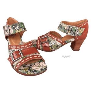 John Fluevog Operetta Renee Heel Sandals Open Toe Green Floral Brown Patent 8.5